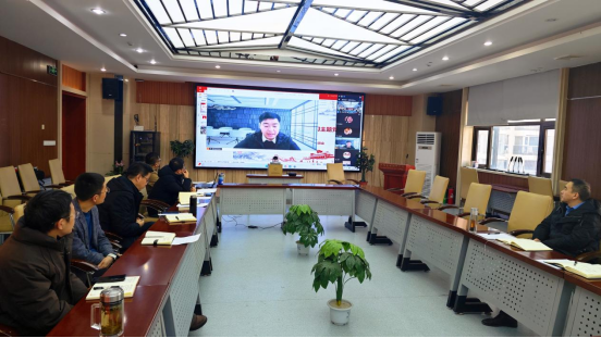 省动物所科研一支部举行“学习贯彻党的二十届四中全会精神”主题党日活动